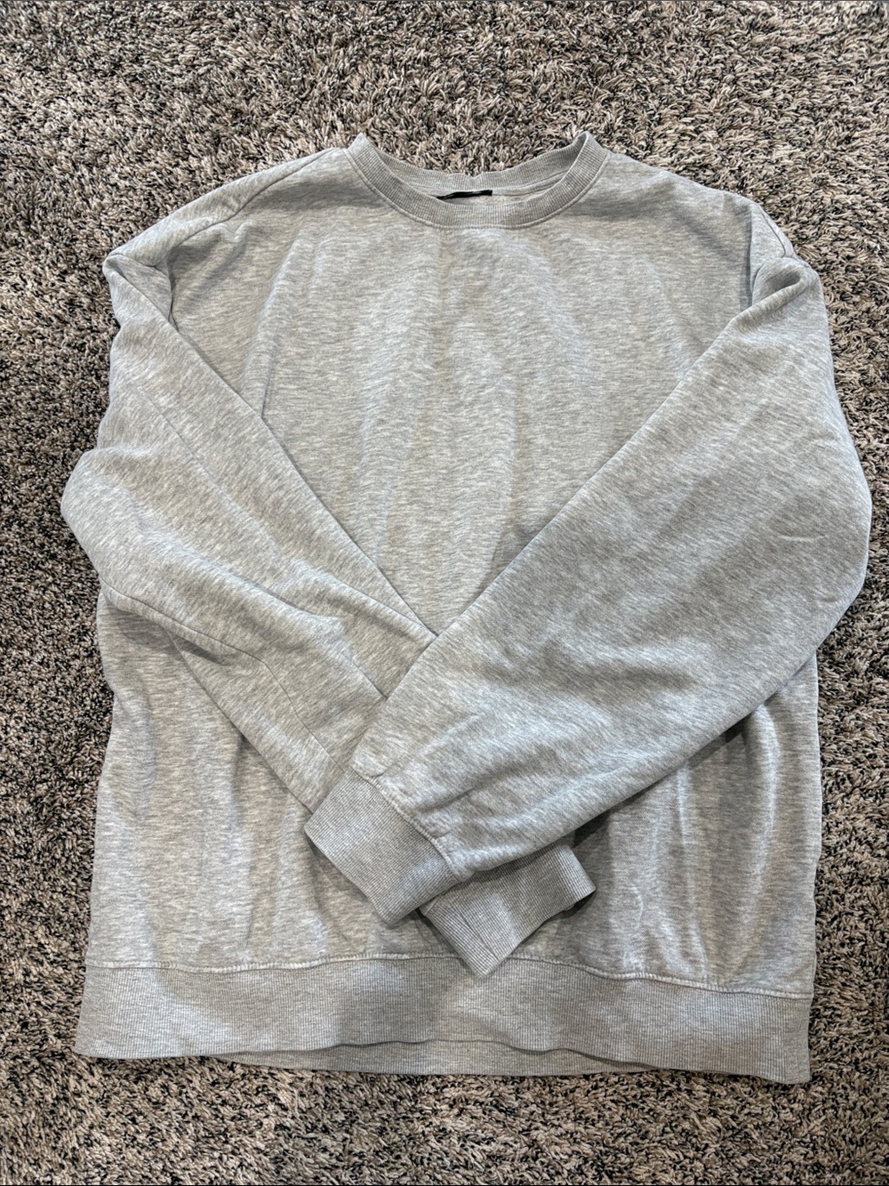H&M Light Gray Crewneck Sweatshirt - Men's